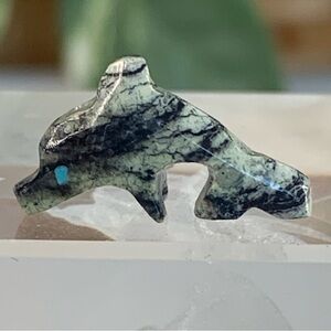Vintage Native American Zuni Hand Carved Dolphin Fetish Stone Animal Bead .8"